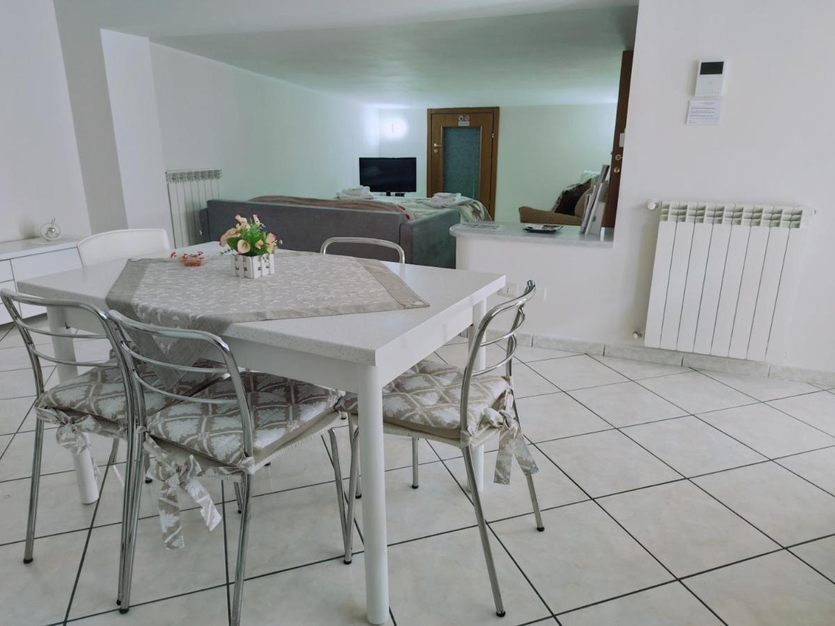 Ferienwohnung House Da Mary Caserta Exterior foto